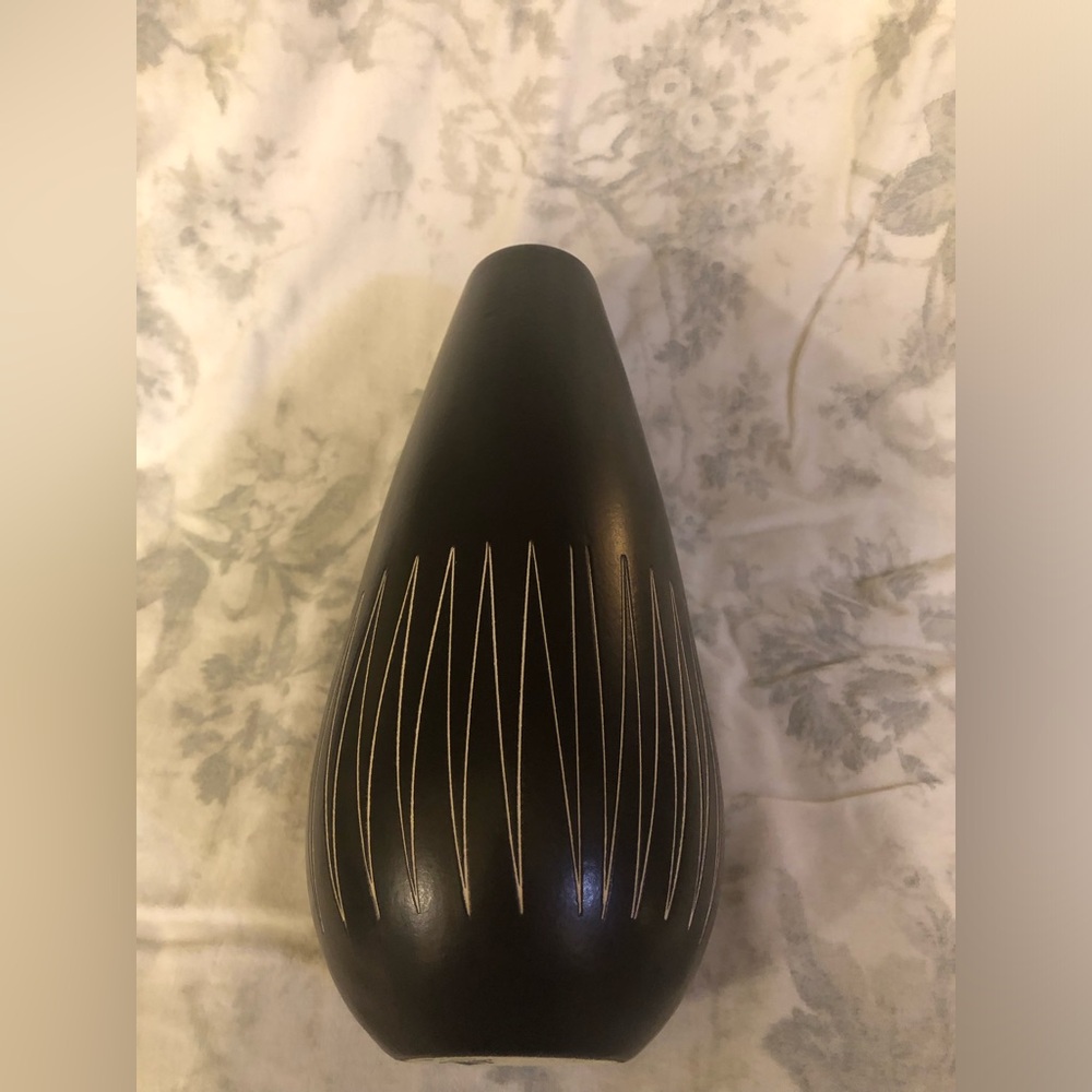 Authentic, Mid Century Modern Royal Haeger vase, by Larry Laslo - Picture 2 of 6